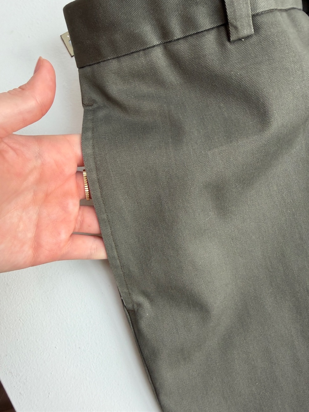 L.L. Bean Men's Andrew Classic Fit Front Crease, Cuffed Leg Chinos 32 - Picture 9 of 13